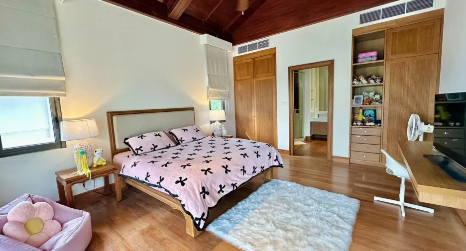 For rent 4 bedrooms villa in Thalang, Phuket