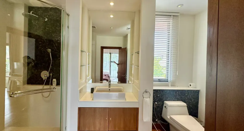 For rent 4 bedrooms villa in Thalang, Phuket