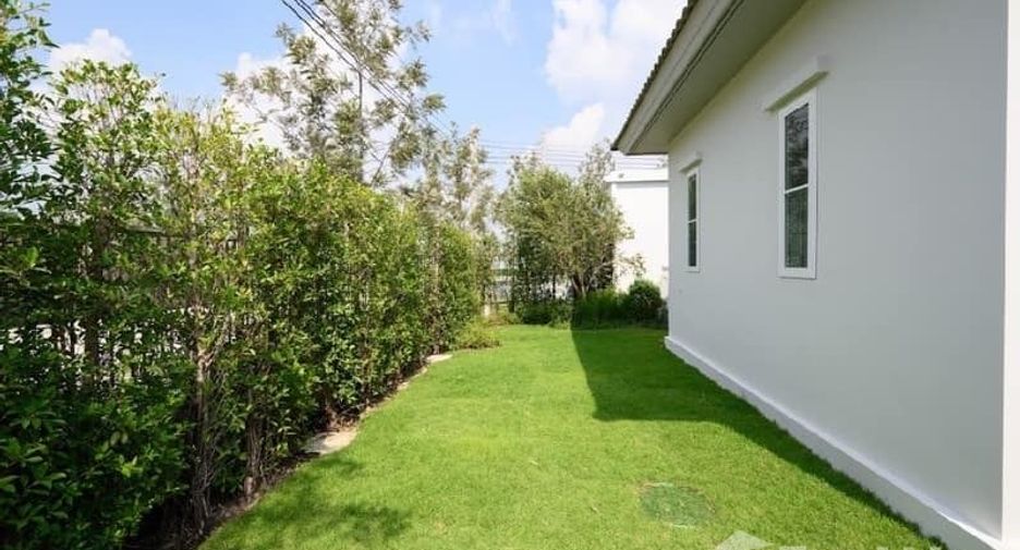 For sale and for rent 4 bedrooms house in Bang Phli, Samut Prakan