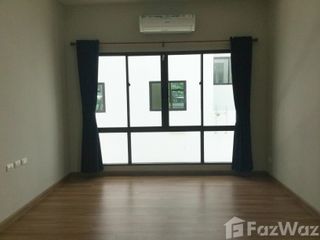For sale 3 bedrooms townhouse in Taling Chan, Bangkok