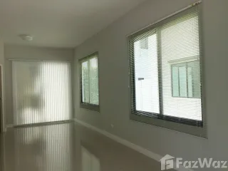 For sale 3 bedrooms townhouse in Taling Chan, Bangkok