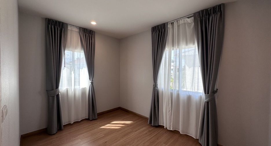 For sale 3 bedrooms house in Bang Phli, Samut Prakan