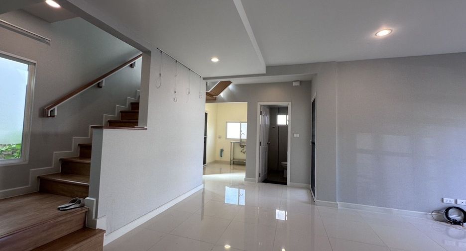 For sale 3 bedrooms house in Bang Phli, Samut Prakan