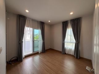 出售 3 卧室 独立屋 在 Bang Phli, Samut Prakan