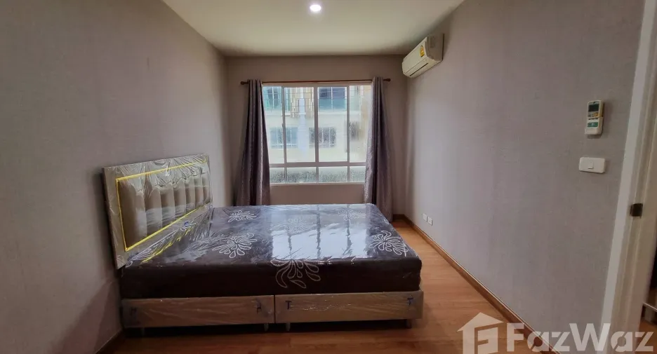 For rent 3 bedrooms townhouse in Pak Kret, Nonthaburi