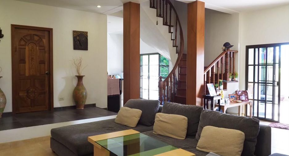 For sale 5 bedrooms villa in Kathu, Phuket