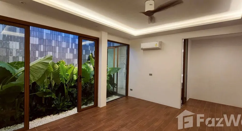 For sale 4 bedrooms villa in Thalang, Phuket