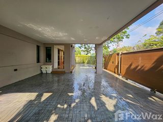 For sale 3 bedrooms house in Taling Chan, Bangkok