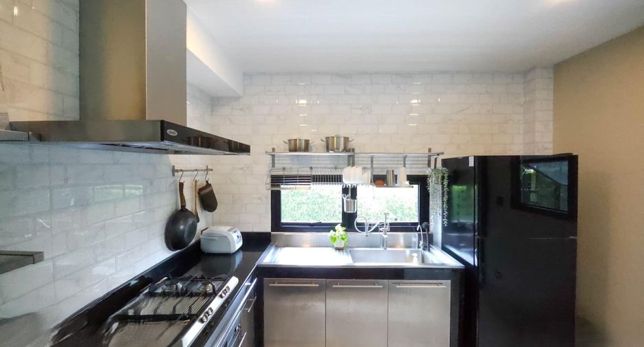 For sale 3 bedrooms house in Taling Chan, Bangkok