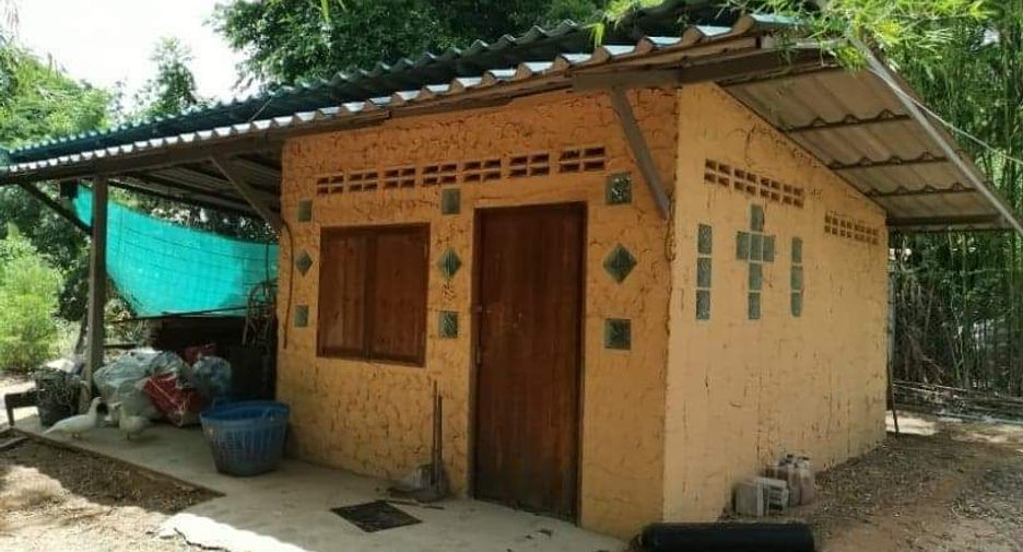 For sale 4 bedrooms house in Ban Khwao, Chaiyaphum