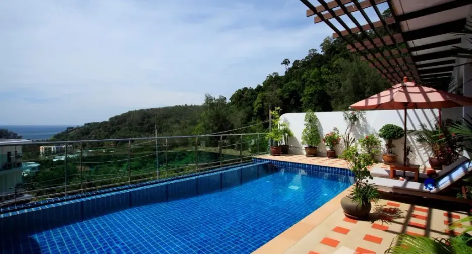 For sale 3 bedrooms condo in Kathu, Phuket