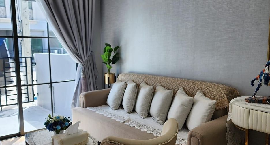 For sale 2 bedrooms townhouse in Bang Phli, Samut Prakan
