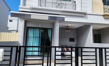 Продажа 2 спальни таунхаус в Bang Phli, Самутпракан