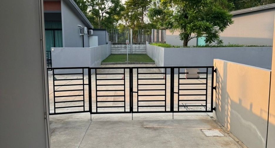 For sale 2 bedrooms townhouse in Thalang, Phuket