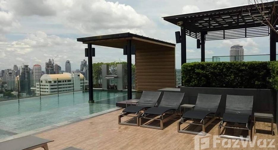 For sale 2 bedrooms condo in Watthana, Bangkok