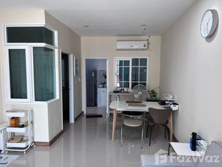 For sale 4 ベッドルーム townhouse in Bang Khae, Bangkok