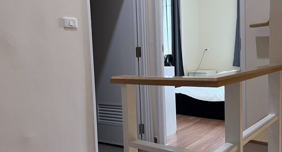 For sale 4 ベッドルーム townhouse in Bang Khae, Bangkok
