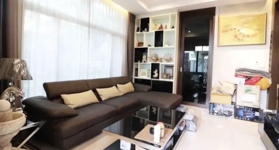 For sale and for rent 3 bedrooms house in Lat Krabang, Bangkok
