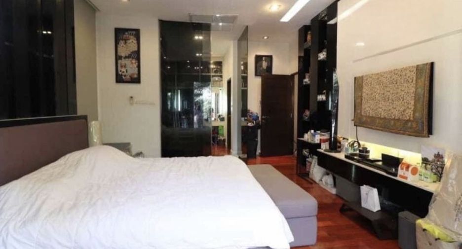 For sale and for rent 3 bedrooms house in Lat Krabang, Bangkok