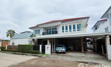 For sale 4 bedrooms house in Khan Na Yao, Bangkok