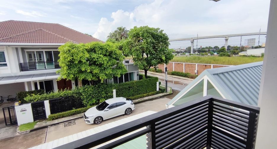 For sale 4 bedrooms house in Khan Na Yao, Bangkok