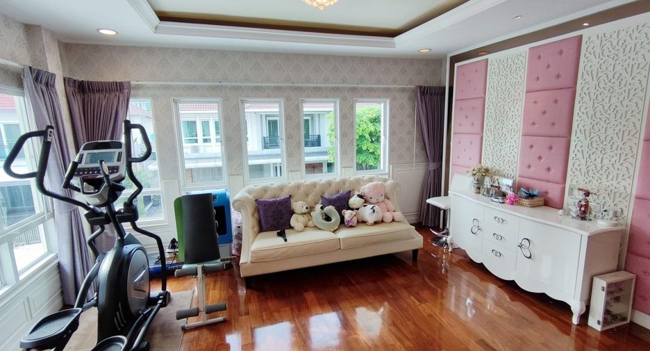 For sale 4 bedrooms house in Khan Na Yao, Bangkok