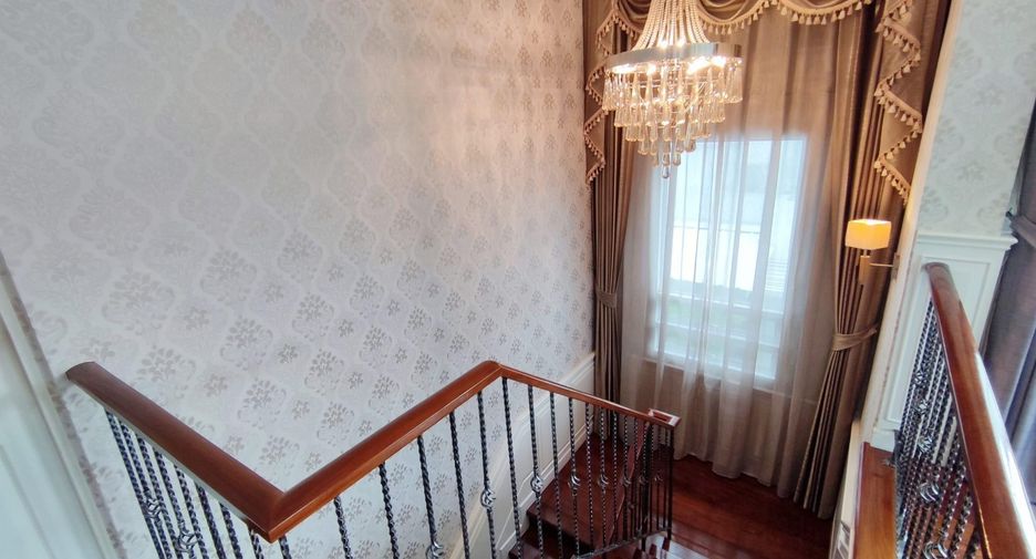 For sale 4 bedrooms house in Khan Na Yao, Bangkok