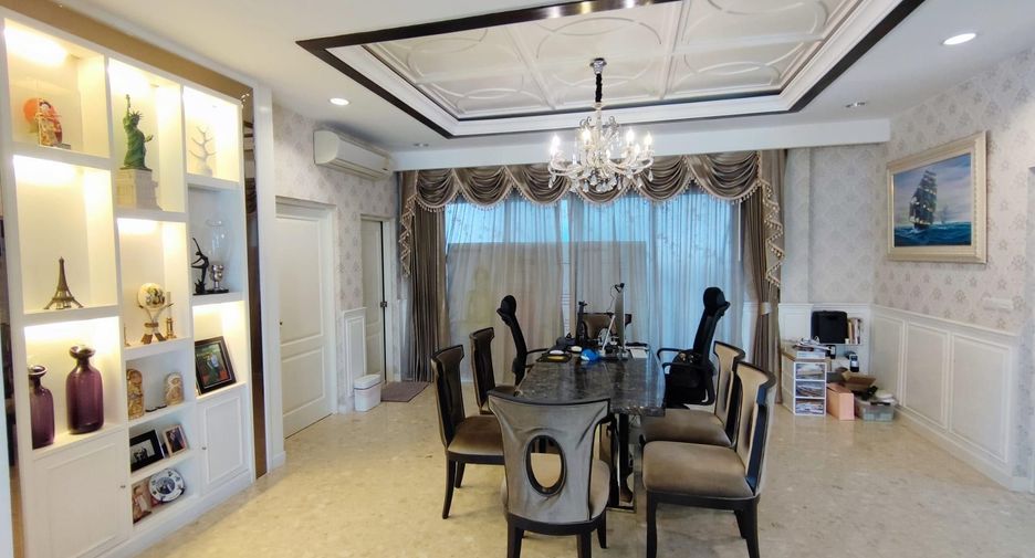 À vendre 4 chambres maison à Khan Na Yao, Bangkok