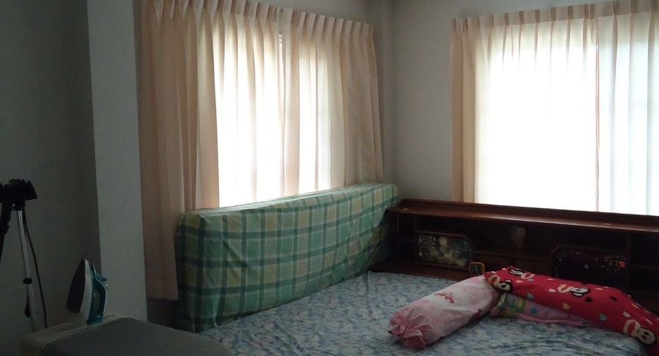 For sale 3 bedrooms townhouse in Rat Burana, Bangkok