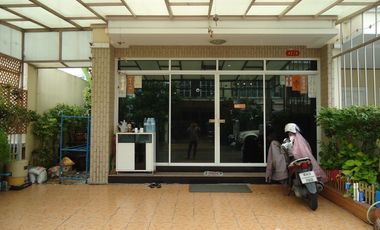 For sale 3 bedrooms townhouse in Rat Burana, Bangkok