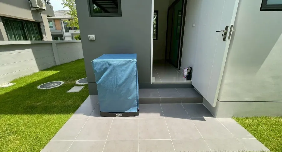 Casa en alquiler de 2 habitaciones en Mueang Pathum Thani, Pathum Thani