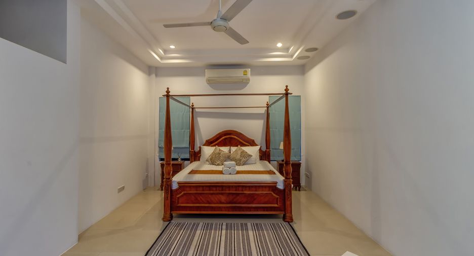 For sale 3 bedrooms villa in Mueang Phuket, Phuket