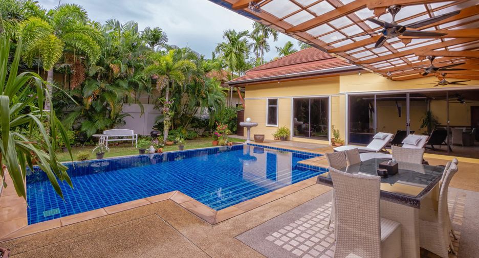 For sale 3 bedrooms villa in Mueang Phuket, Phuket