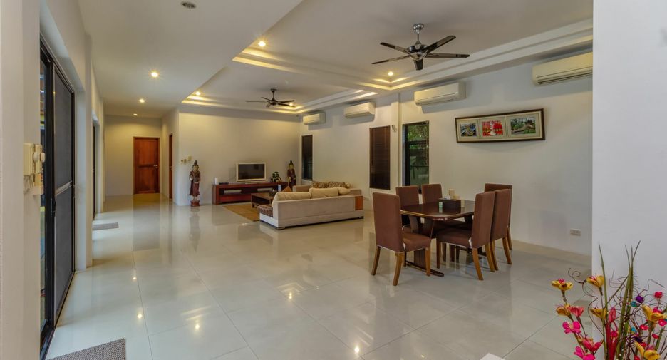 For sale 3 bedrooms villa in Mueang Phuket, Phuket