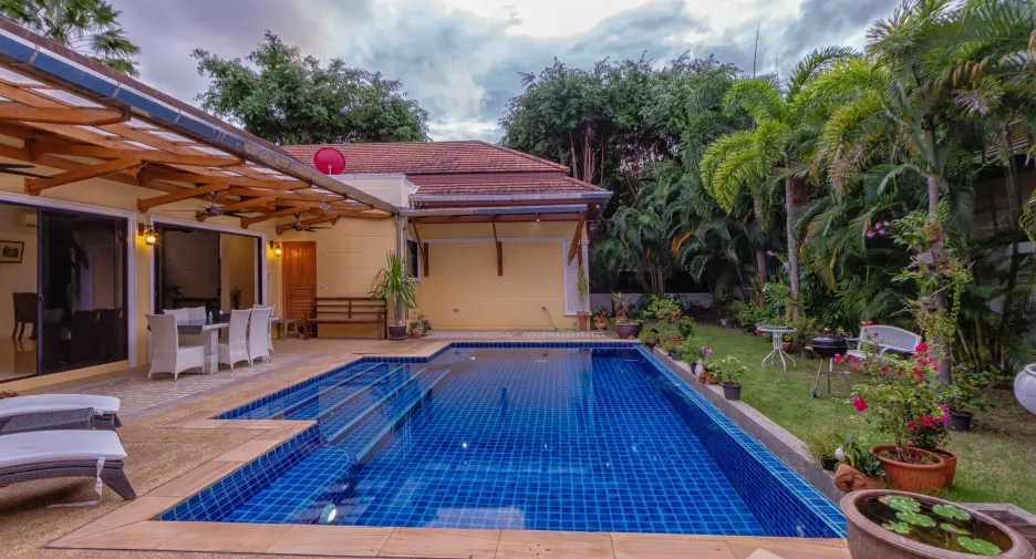 For sale 3 bedrooms villa in Mueang Phuket, Phuket