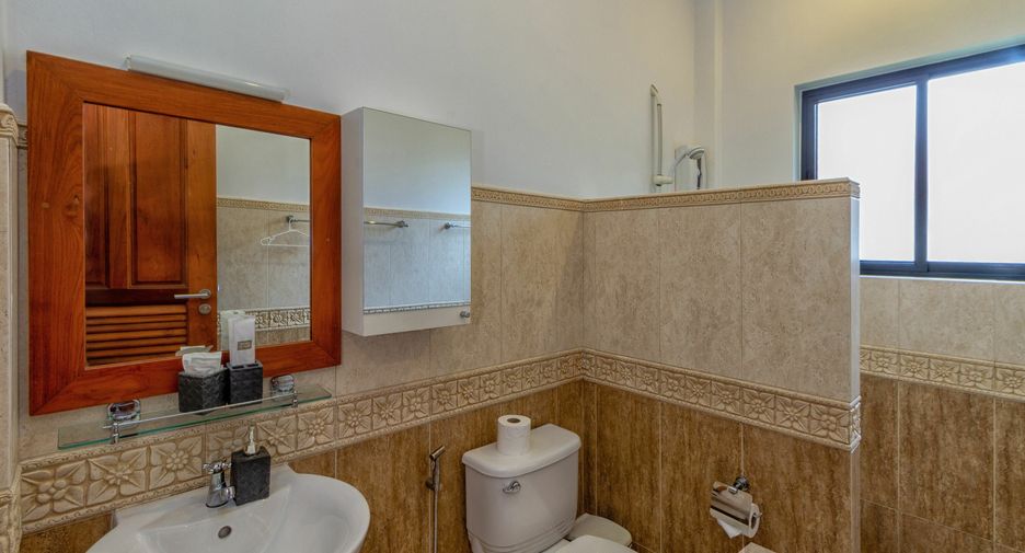 For sale 3 bedrooms villa in Mueang Phuket, Phuket