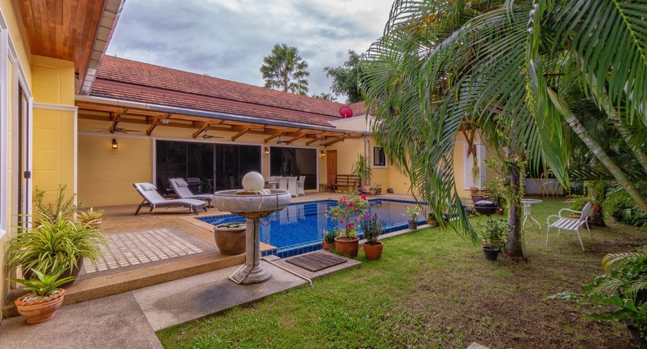 For sale 3 bedrooms villa in Mueang Phuket, Phuket