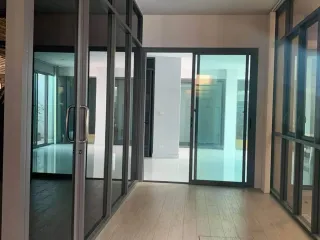 Casa adosada en venta de 7 habitaciones en Yan Nawa, Bangkok