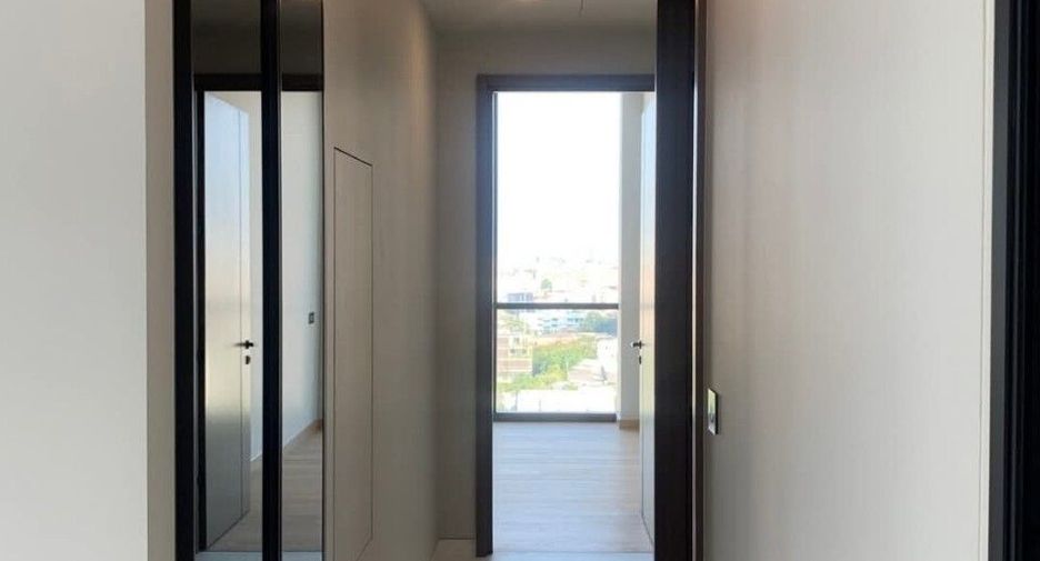 Продажа 2 спальни кондо в Щаттхана, Бангкок