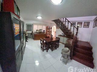 出售 2 卧室 联排别墅 在 Phuket Town, 普吉