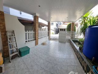 出售 2 卧室 联排别墅 在 Phuket Town, 普吉