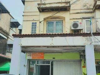 For sale 4 bedrooms townhouse in Khlong Sam Wa, Bangkok