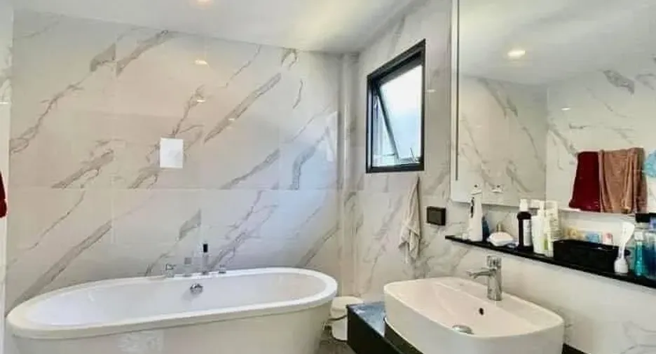 Haus zum Kauf und zur Miete mit 4 Zimmer in Bang Phli, Samut Prakan
