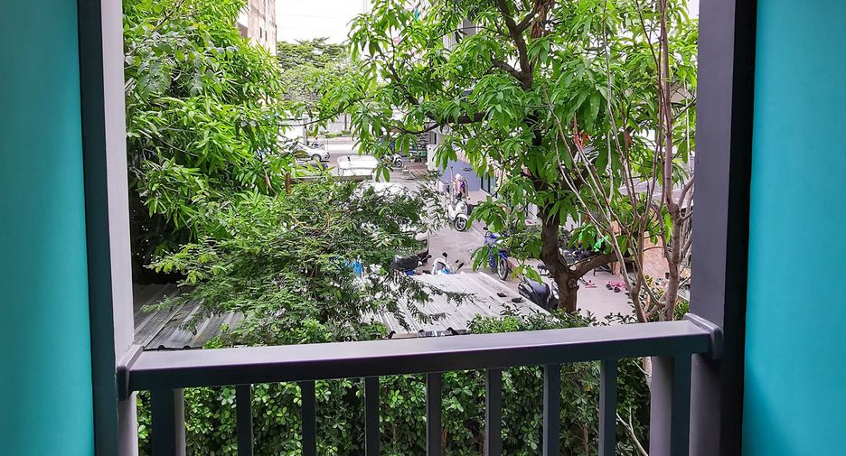 For sale 1 bed condo in Bang Kapi, Bangkok