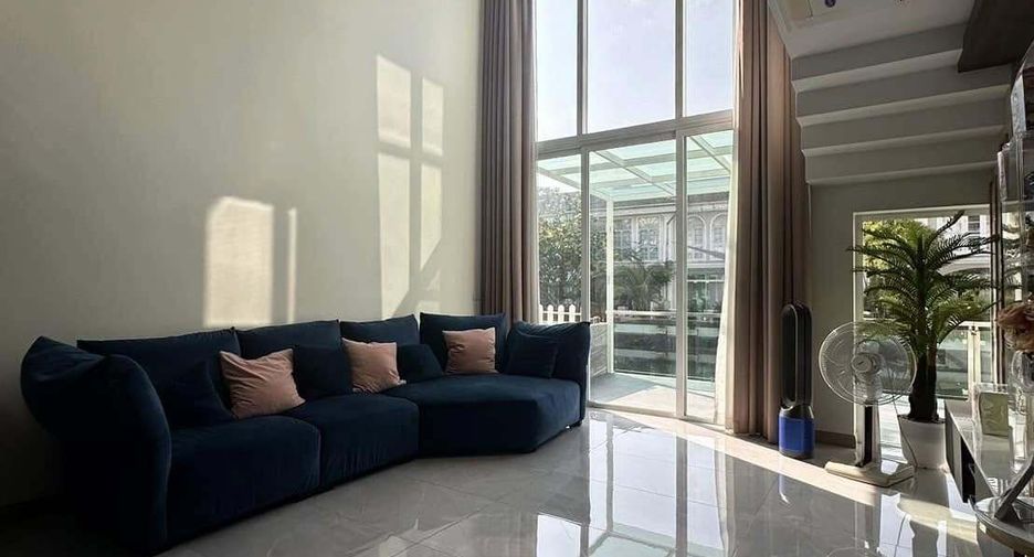 For sale 3 bedrooms villa in Mueang Phuket, Phuket