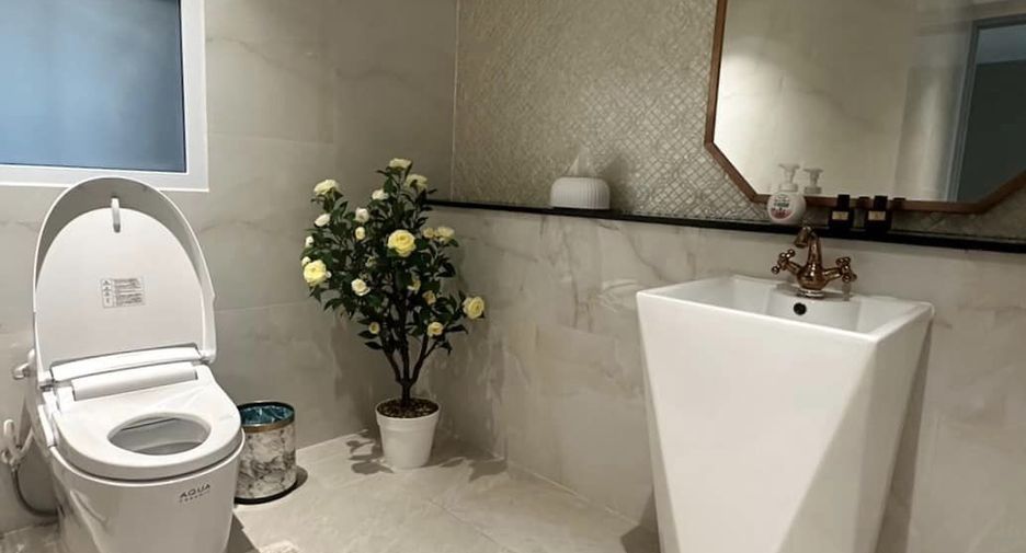 For sale 3 bedrooms villa in Mueang Phuket, Phuket