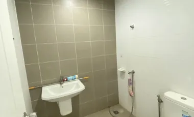 For sale 3 bedrooms townhouse in Nakhon Chai Si, Nakhon Pathom