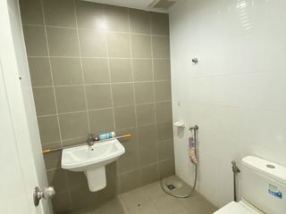 Продажа 3 спальни таунхаус в Nakhon Chai Si, Накхонпатхом