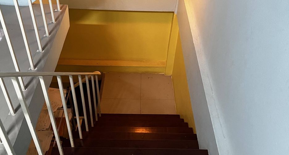 For rent and for sale 5 bedrooms townhouse in Mueang Nakhon Pathom, Nakhon Pathom