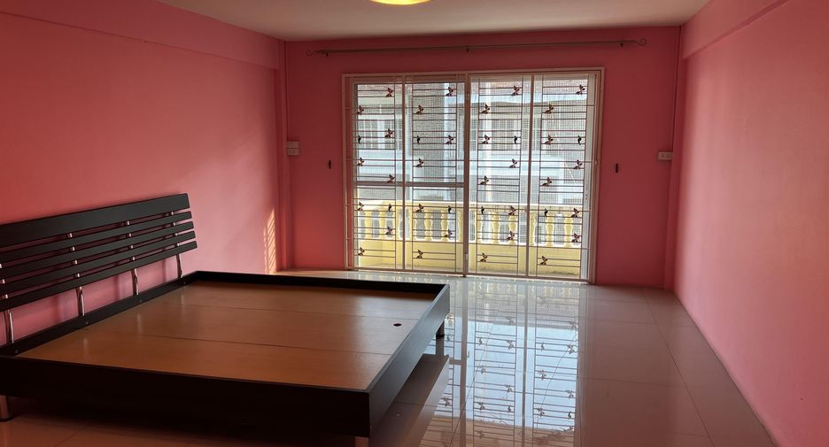 For rent and for sale 5 bedrooms townhouse in Mueang Nakhon Pathom, Nakhon Pathom